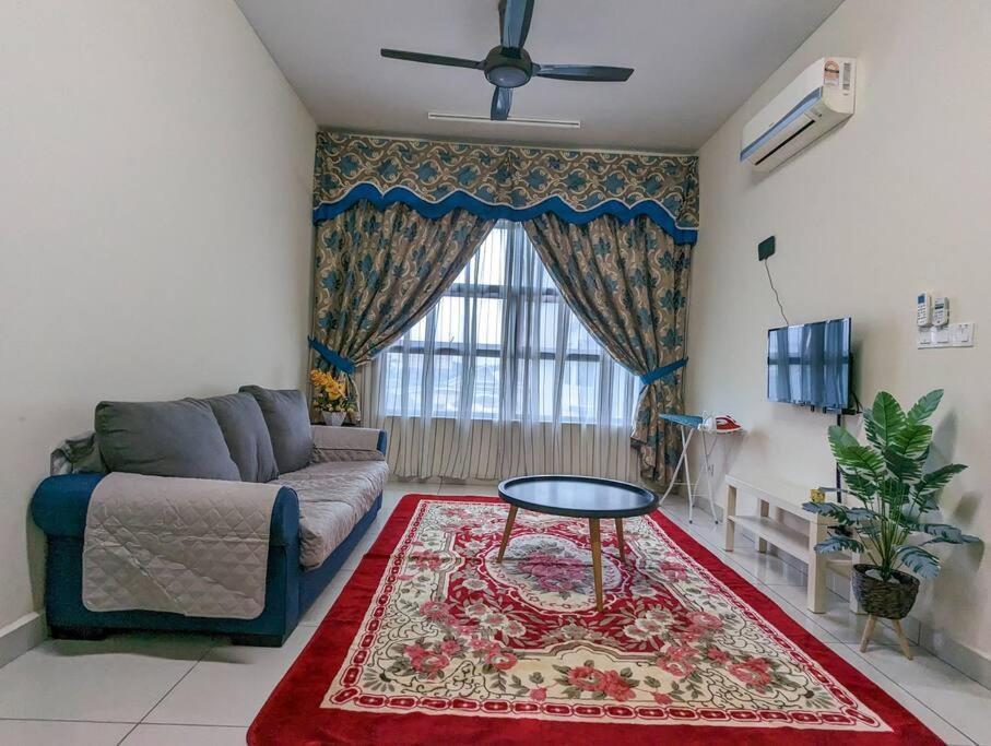 Az Homestay Putrajaya Eksteriør billede